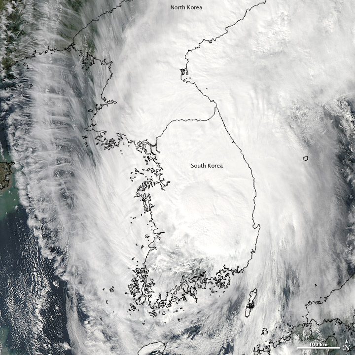 Satellite Sees Typhoon Sanba Wallop Japan, Korea